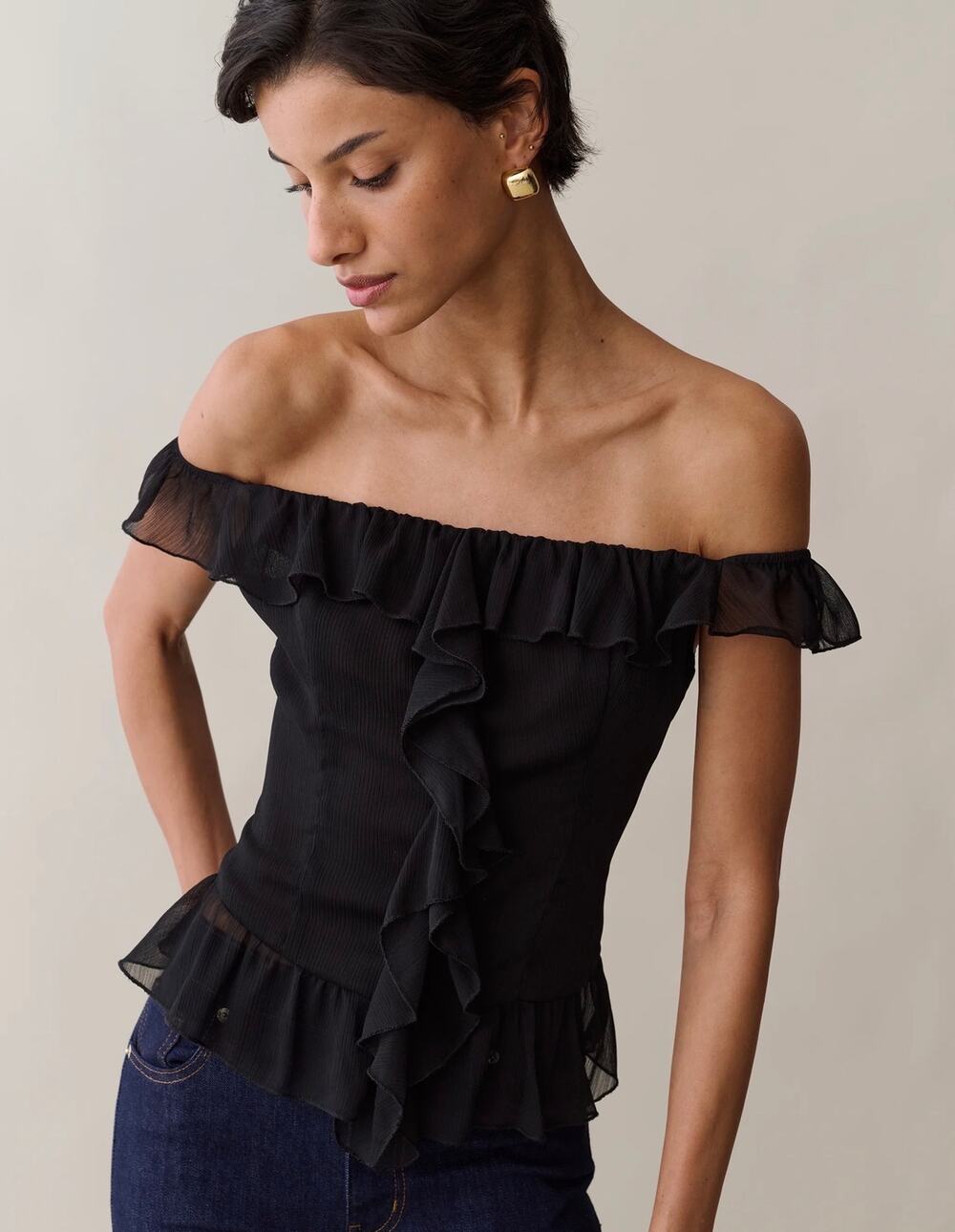 New Kourt black off the shoulder Tara blouse size 0 $147